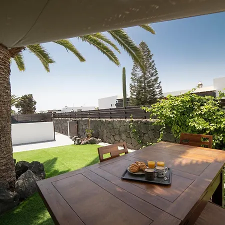 Vila 6 Bedroom Luxury 300m From The Water Front Playa Blanca (Lanzarote)