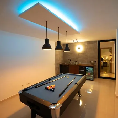 Villa 6 Bedroom Luxury 300m From The Water Front Playa Blanca (Lanzarote)